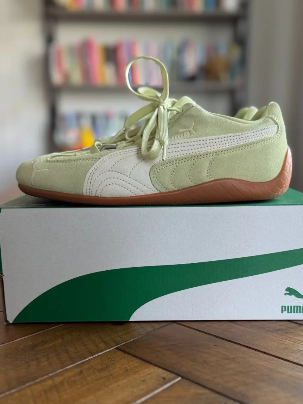 PUMA SPEEDCAT OG IN PISTACHIO GREEN SUEDE SIZE US WOMEN'S 8.5